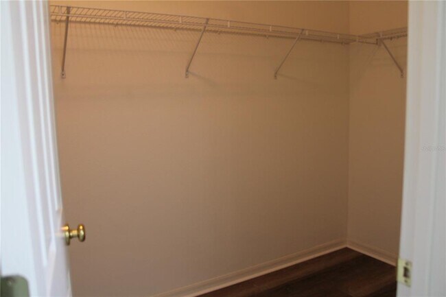 Building Photo - 3429 Parkridge Cir
