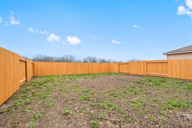Building Photo - 719 Wonderland Trail