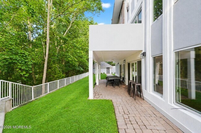 Building Photo - 401 Overlook Dr