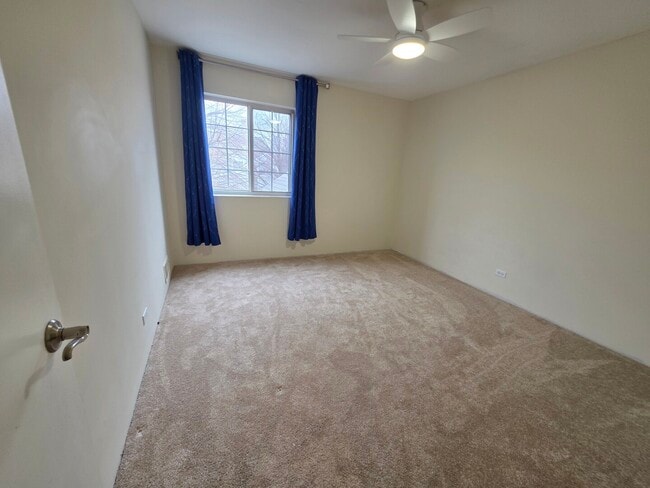 Building Photo - 482 Betsy Ross Ct