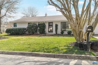 Building Photo - 1302 Lester Dr