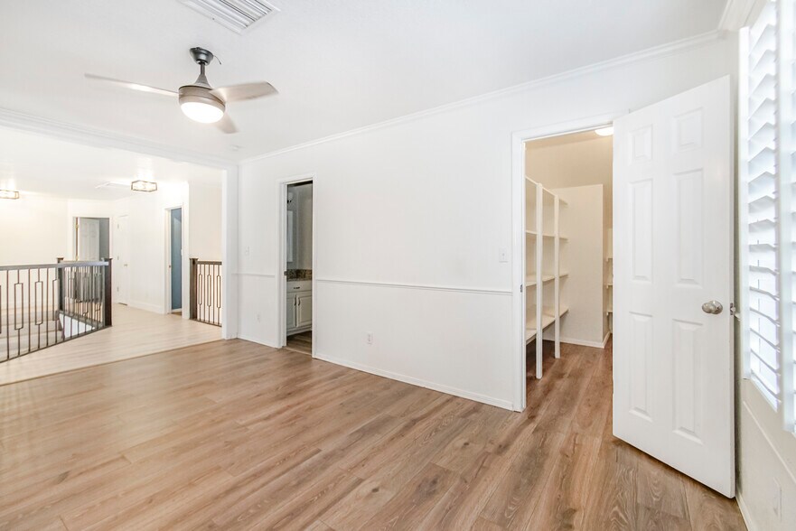 Building Photo - 918 Bella Cumbre Dr