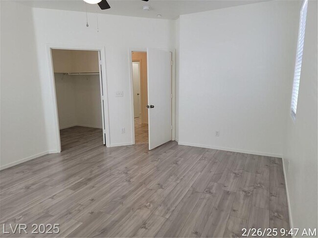 Building Photo - LOCATED JUST MINUTES FROM NELLIS AFB IN GU...