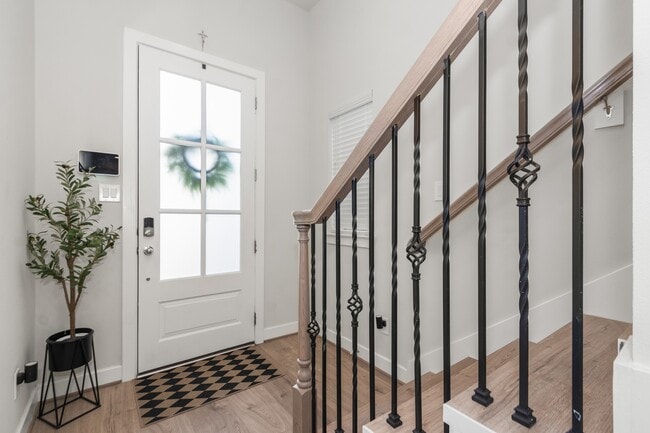 Building Photo - 816 Sienna Palm Ln