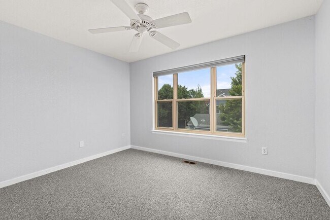 Building Photo - 2874 Syracuse Ct