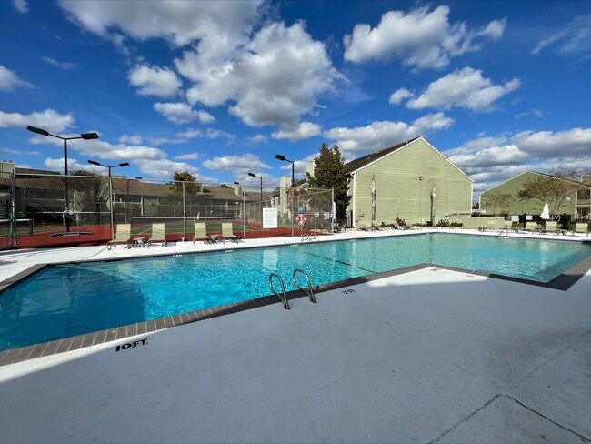 Building Photo - 14777 Wunderlich Dr