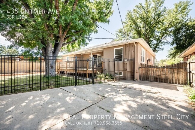 Building Photo - 435 Dittmer Ave