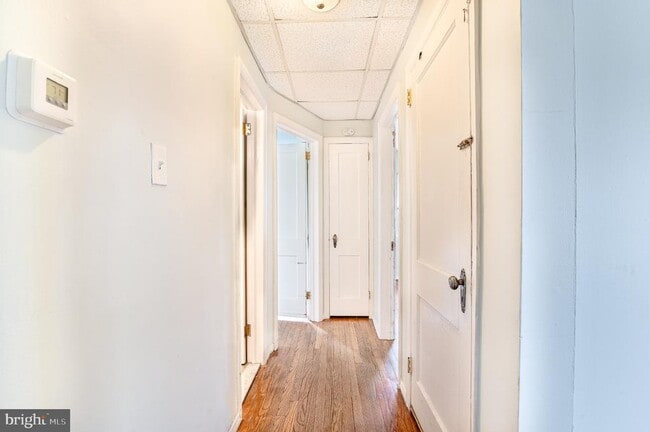 Building Photo - 1120 Howard Ave
