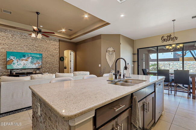 Building Photo - 1149 Stoke St