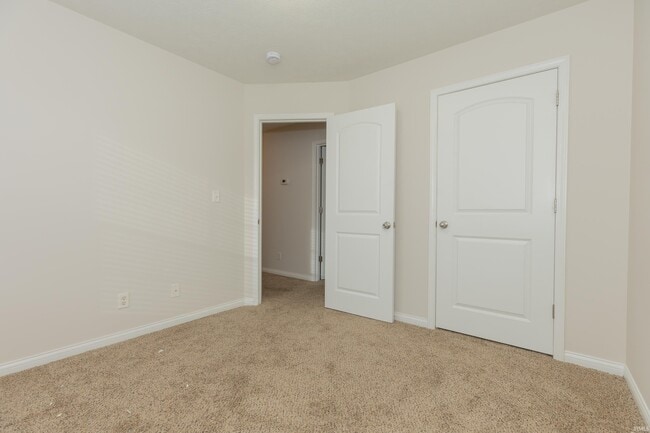 Building Photo - 4920 Penrose Dr