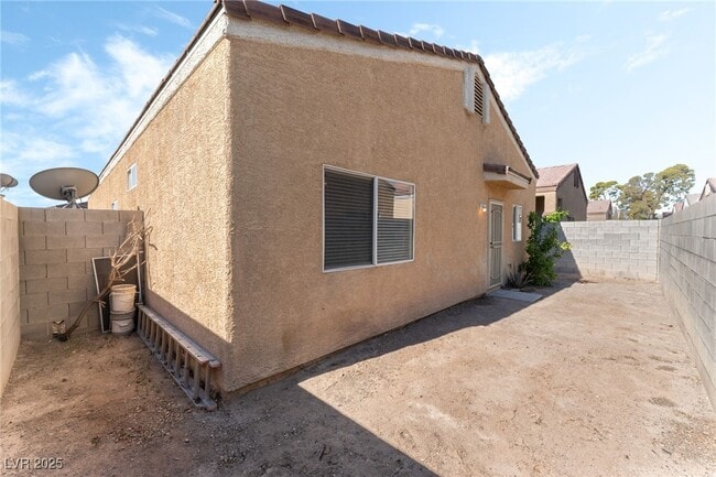 Building Photo - 1636 Morse Arberry Ave