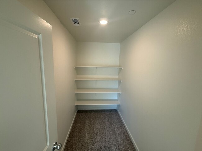 Building Photo - New Home in Gates Community