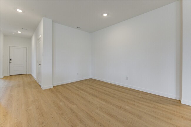 Building Photo - 9047 Rose Water Trl