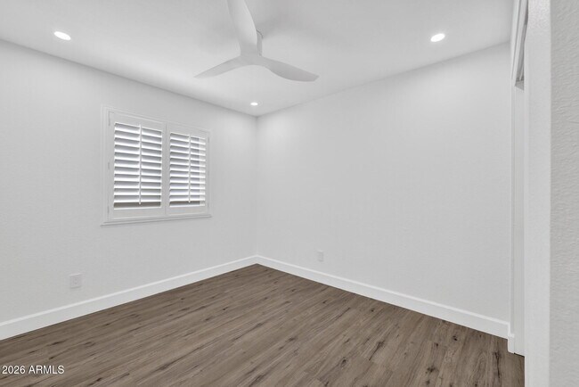 Building Photo - 4760 W Wahalla Ln