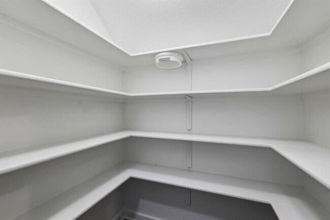 Building Photo - 160 Syrah Ct