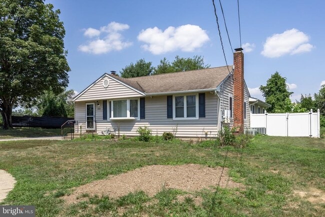 Building Photo - 109 Avaleen Pl