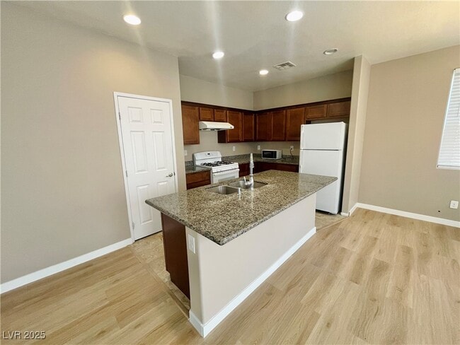 Building Photo - 5358 Panaca Spring St