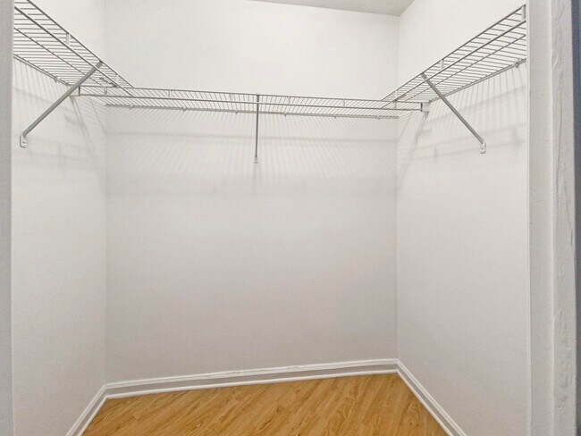 Building Photo - 1345 Crystal Way