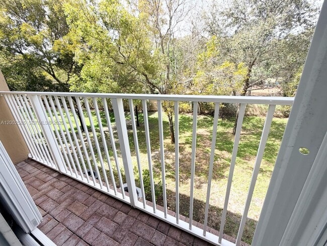 Building Photo - 1751 NE 6th St