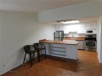 Building Photo - 557 7th Pl