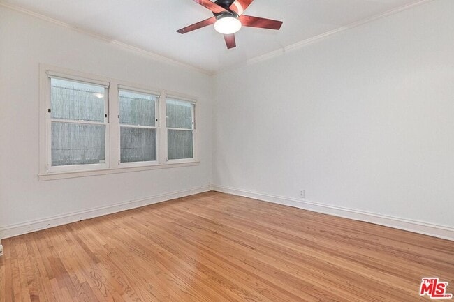 Building Photo - 441 1/2 S Palm Dr