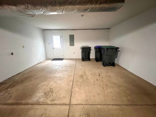 Building Photo - Cranberry Township - 3 Bedroom 2.5 Bathroo...