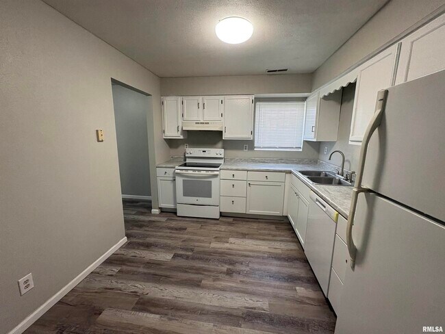 Building Photo - 3617 W Richwoods Blvd