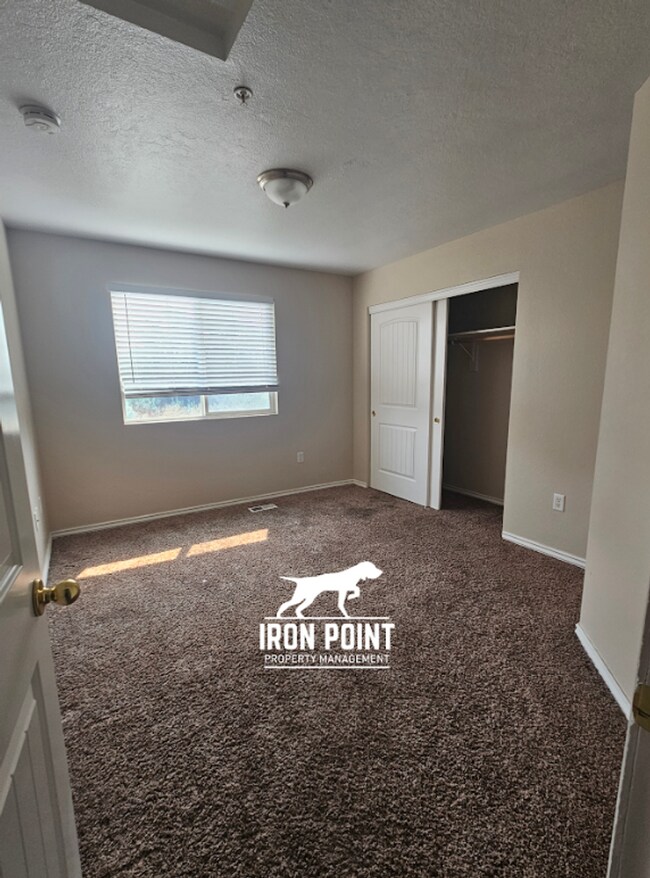 Building Photo - ELD4017