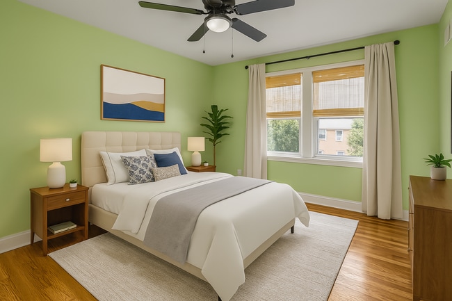 Building Photo - 3 Bedrooms 1.5 Bathrooms Recently Renovated