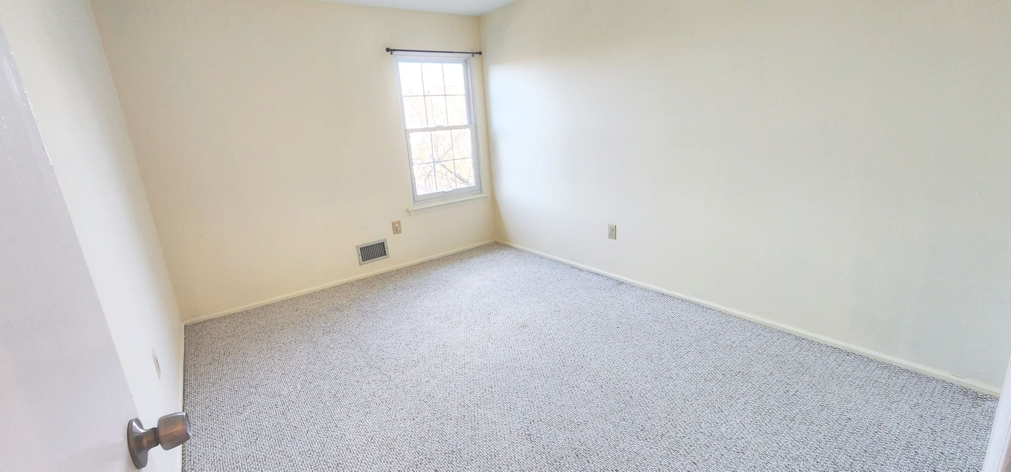Building Photo - 1410 Pinhorn Dr