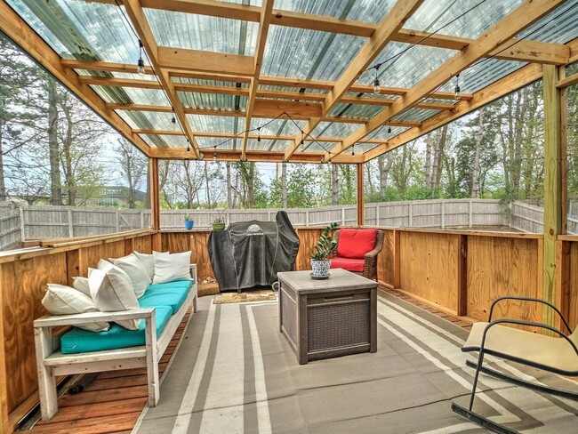 Building Photo - Papillion Home For Rent Near Offutt AFB