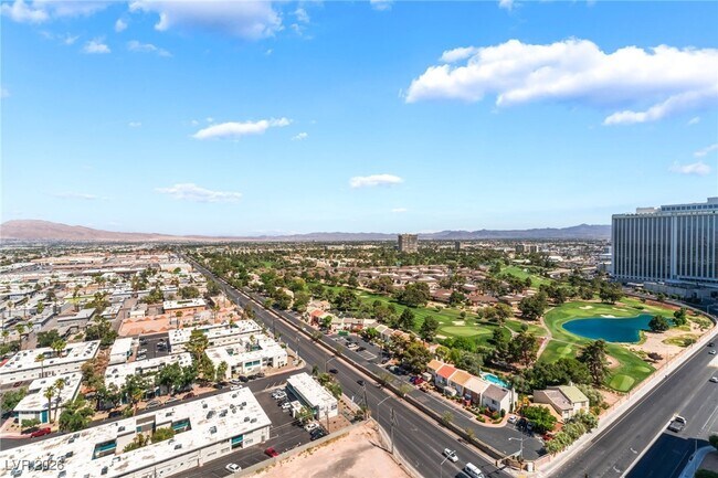 Building Photo - 322 Karen Ave