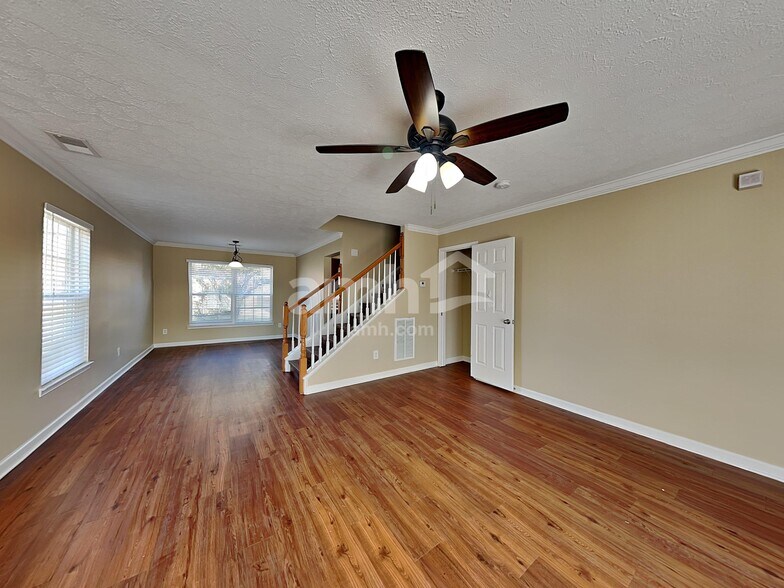 Building Photo - 2344 Hockett Dr