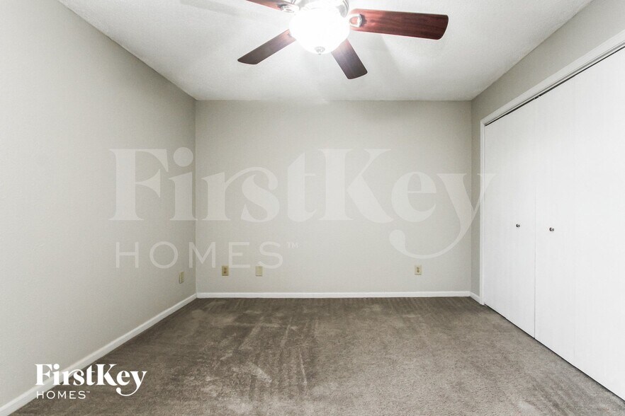 Building Photo - 1524 Blue Brook Way