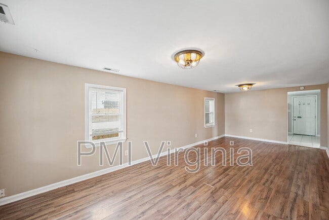 Building Photo - 4217 Dunning Rd