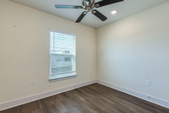 Building Photo - 3702 Tower View Ct