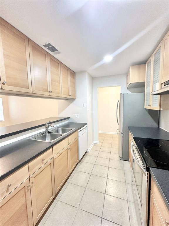 Building Photo - 37 S Brookberry Ct