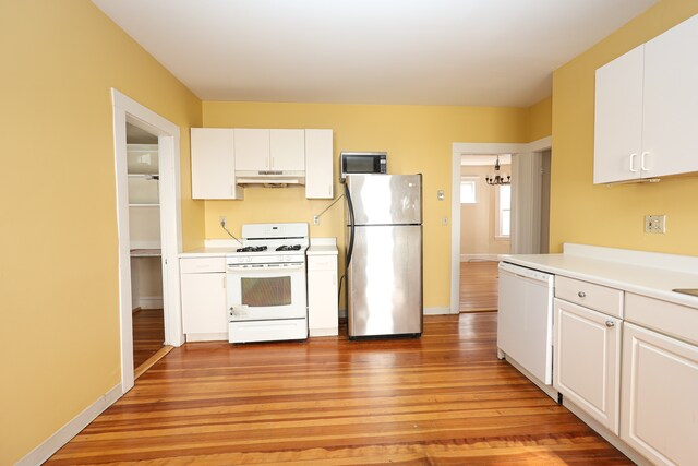 Building Photo - 111 E Elm Ave