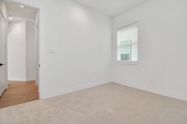 Building Photo - 4510 Old Yale St