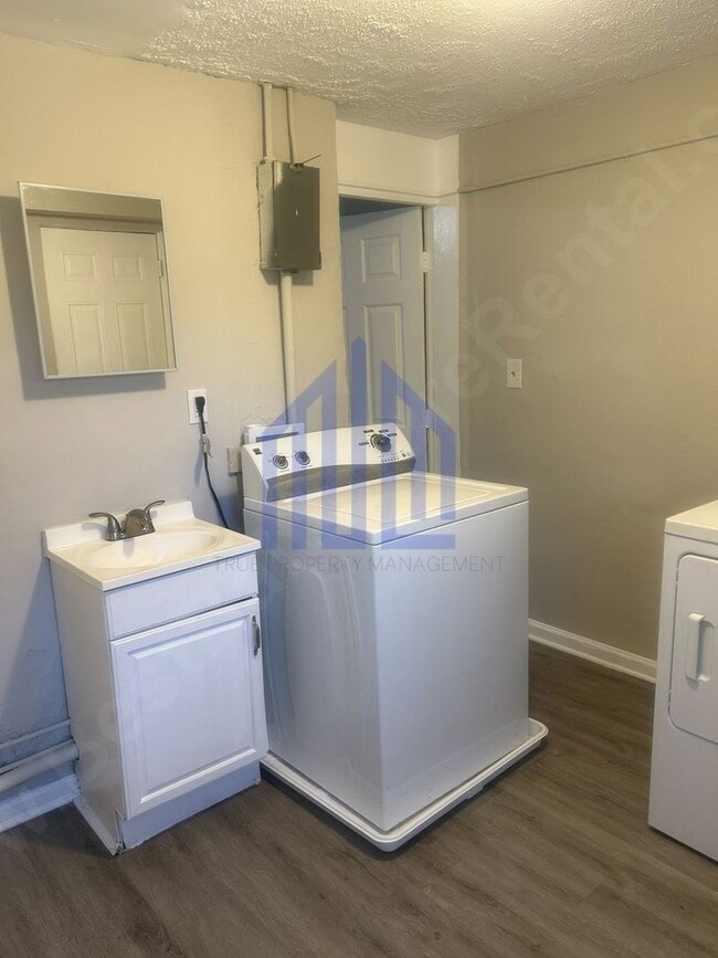 Building Photo - Coming Soon