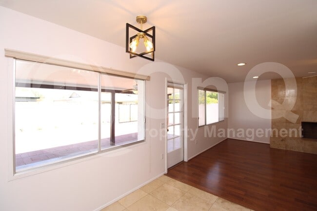 Building Photo - 1816 E Oxford Dr