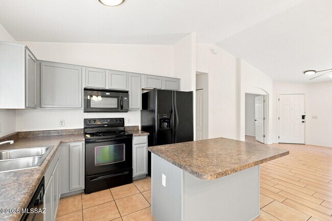 Building Photo - 7795 S Sentinal Stone Dr