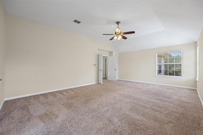 Building Photo - 10648 Bramblecrest Dr