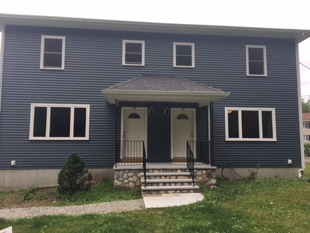 Building Photo - 87 Pine St