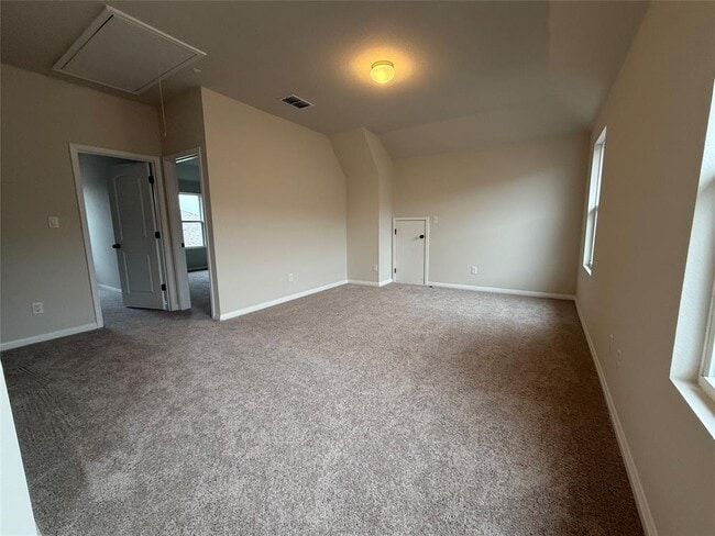 Building Photo - 179 Kings Cyn Dr