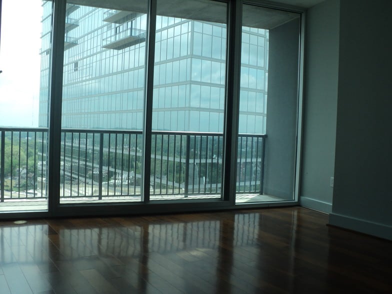 Building Photo - 1080 Peachtree St NE