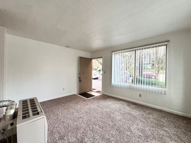 Building Photo - 1 Bed 1 Bath South Waterfront Portland & OHSU Tram!