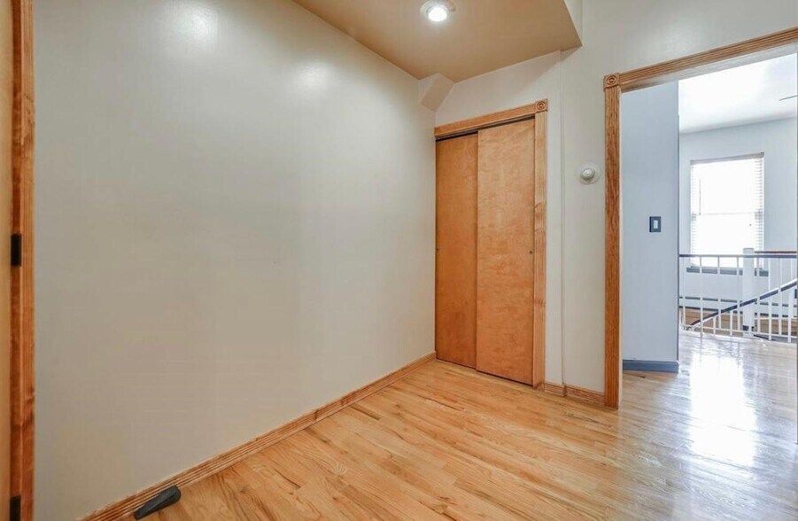 Building Photo - 64 Wallis Ave