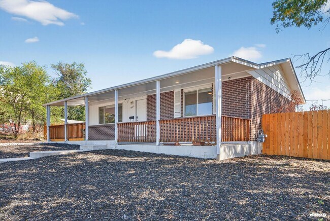 Building Photo - 7882 Elder Cir