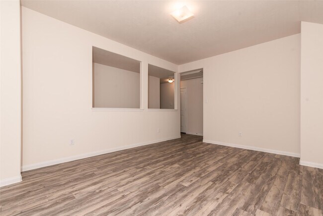 Building Photo - 13030 Ristina Cir